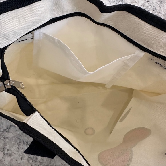 NEW HELLO KITTY TOTE PURSE BAG - Picture 3 of 3